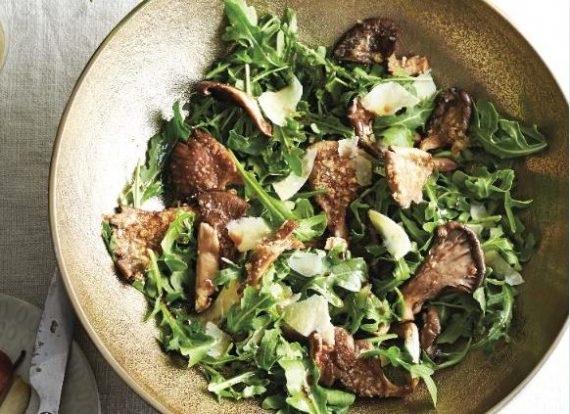 136-Warm mushroom arugula salad recipe