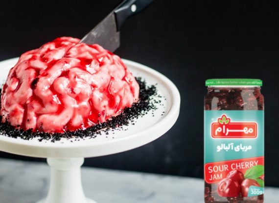 337-No-Bake Strawberry Cheesecake Brain
