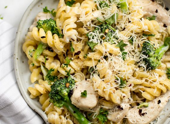 517-One Pot Chicken and Broccoli Pasta