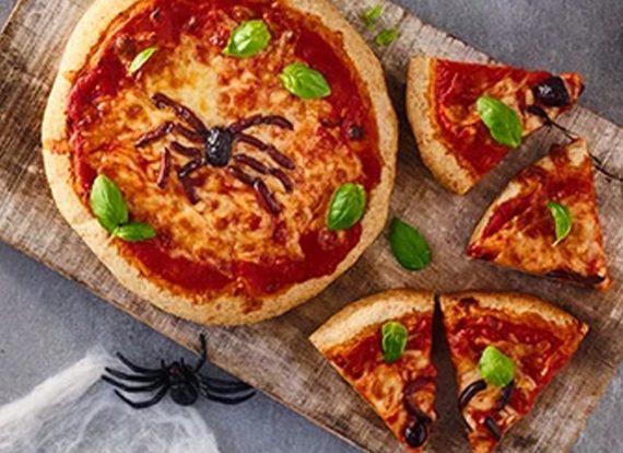 Healthy Halloween pizzas